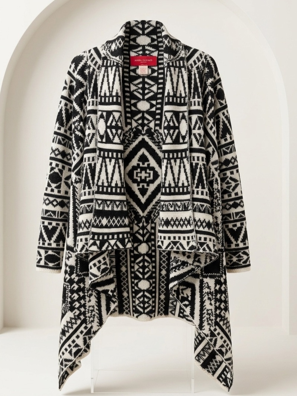 AKIRA Black & White Aztec-Pattern Open-Front Cardigan